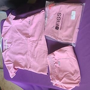 Figs yola pants chalk pink